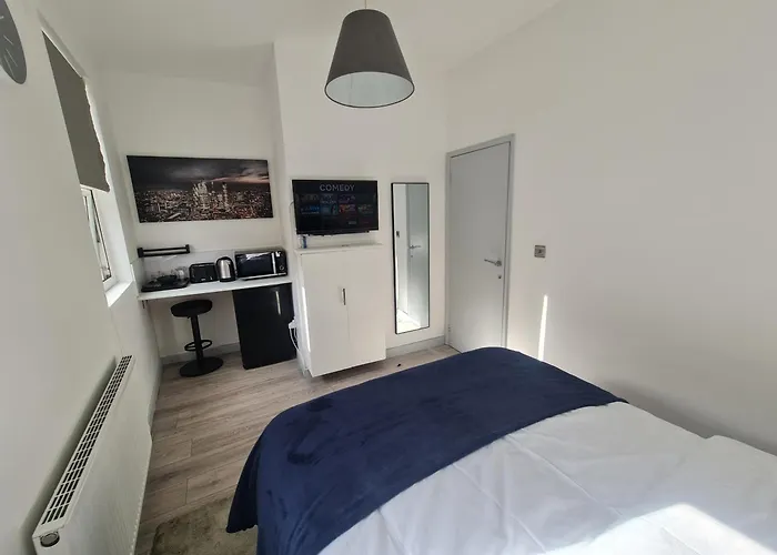 Stratford Prime Rooms